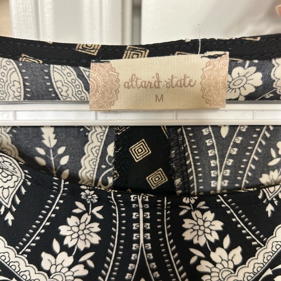 Alter’d State Tunic Medium M - Picture 3 of 3